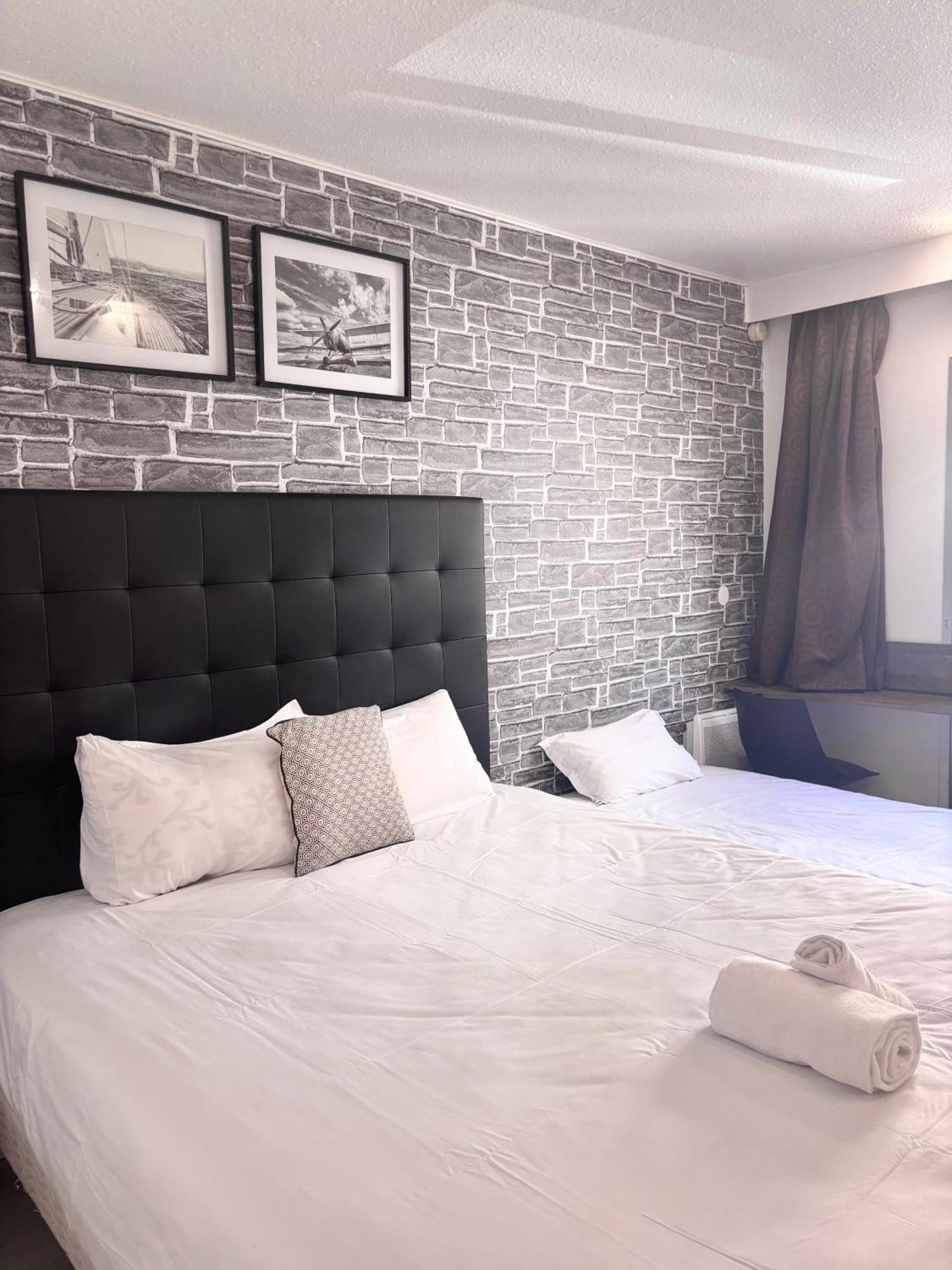 Resothel Group Hotel